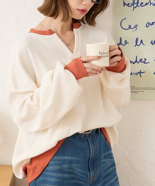 MONO-MART(モノマート)の「<抗菌防臭>ワッフル配色 キーネック オーバーサイズプルオーバー(Tシャツ/カットソー・レディース・グレイッシュブルー/アイボリー/ネイビー/ブラック/ダークブラウン/チャコール/グレー/カーキ・M/L)」の11枚目の写真