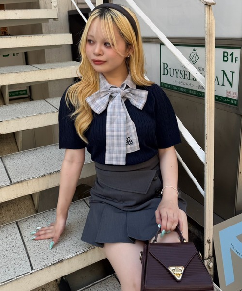 continuer de NICE CLAUP(コンティニューデナイスクラップ)の「リボンタイケーブル半袖ニット(ニット/セーター・レディース・ネイビー/アイボリー/ボルドー/トップグレー・FREE)」の14枚目の写真