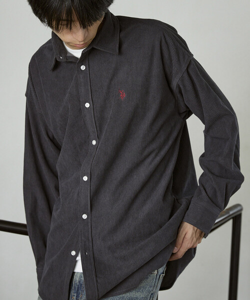 U.S. POLO ASSN.(ユーエスポロアッスン)の「U.S. POLO ASSN. × PUBLUX/ユーエスポロアッスン 別注 ワンポイント 刺繍 コーデュロイシャツ 限定展開(シャツ/ブラウス・メンズ・ベージュ/ネイビー/ブラウン/サックスブルー/チャコールグレー・SMALL/MEDIUM/LARGE)」の2枚目の写真