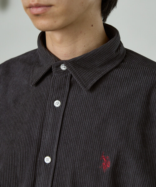 U.S. POLO ASSN.(ユーエスポロアッスン)の「U.S. POLO ASSN. × PUBLUX/ユーエスポロアッスン 別注 ワンポイント 刺繍 コーデュロイシャツ 限定展開(シャツ/ブラウス・メンズ・ベージュ/ネイビー/ブラウン/サックスブルー/チャコールグレー・SMALL/MEDIUM/LARGE)」の18枚目の写真