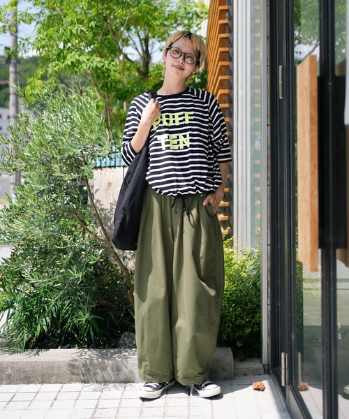 SOLAMONAT(ソラモナ)の「パフ天竺 裾紐ボーダー5分袖プルーオーバープリント(PUFF TEN)(Tシャツ/カットソー・レディース・ブラック×ホワイト/ホワイト×ブラック・FREE)」の17枚目の写真