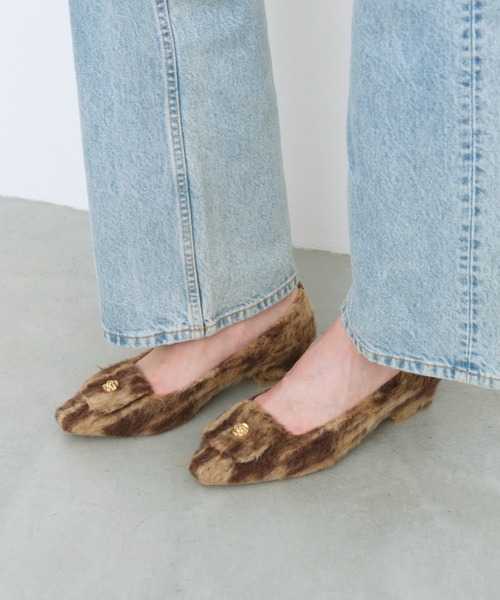Launa lea（ラウナレア）の「【26秋冬】クラシカルフラップスクエアトゥパンプス(0642,0642A)（パンプス・レディース・ブラック/ブラウン/アイボリー/レッド・25.0cm/22.0cm/24.5cm/23.5cm/23.0cm/22.5cm/24.0cm）」の3枚目の写真