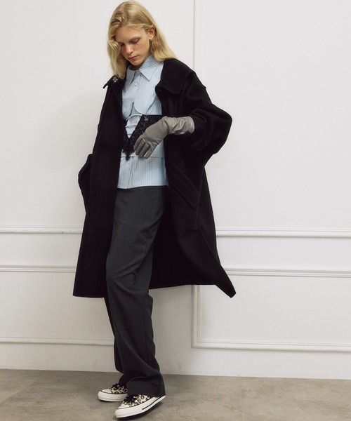 LE CIEL BLEU(ルシェルブルー)の「フェイクレザーグローブ / Faux Leather Gloves(手袋・レディース・ベージュ/ブラック・FREE)」の7枚目の写真