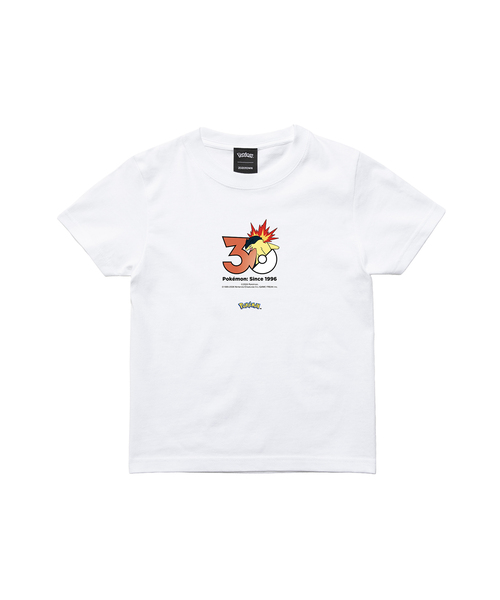 ZOZOSPOT(ゾゾスポット)の「Pokemon 30th Anniversary 1025 T-shirt 「バクフーン」(Tシャツ/カットソー・レディース・ホワイト・SMALL/MEDIUM/LARGE/X-LARGE/XX-LARGE/XXX-LARGE/100cm/110cm/120cm/130cm/140cm/150cm/160cm)」の2枚目の写真