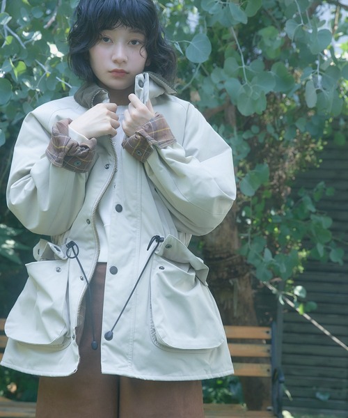 Barbour（バブアー）の「『別注』Barbour×DOORS　OS BEDALE PADDED（その他アウター・レディース・ブラック/ベージュ・38）」の3枚目の写真