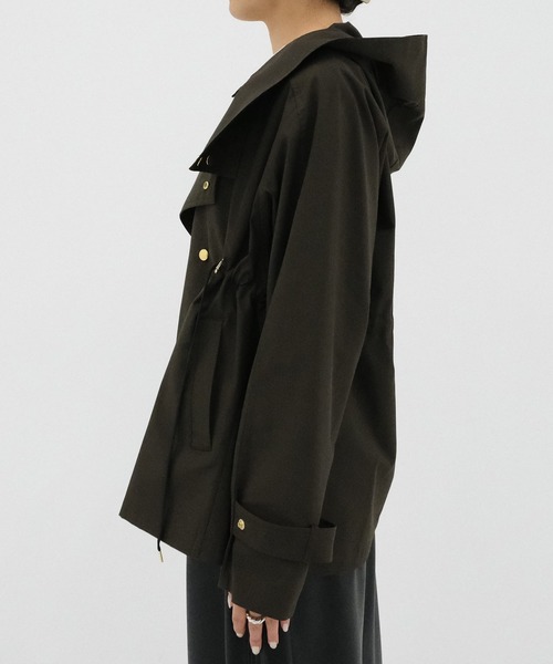 VACHEMENT(ヴァシュモン)の「【VACHEMENT/ヴァシュモン】別注 Recycle Shell Taffeta Short Trench Coat/ショートトレンチコート(トレンチコート・レディース・ベージュ/ブラック/ブラウン・FREE)」の9枚目の写真