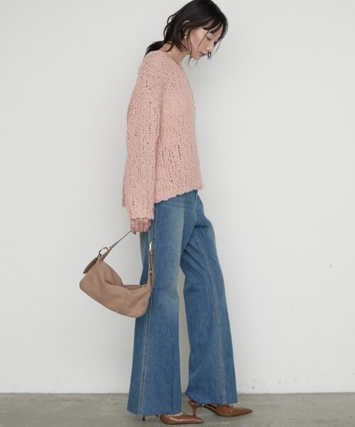 LOUNGEDRESS(ラウンジドレス)の「フレアデニムパンツ(デニムパンツ・レディース・ブルー・36/38)」の18枚目の写真