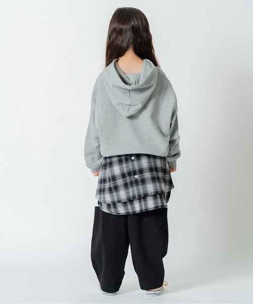 BREEZE（ブリーズ）の「【AAAL PROD】刺繍パーカー（パーカー・キッズ・ピンク/ブラック/イエロー/グレー/ブルー・100/90/160/130/120/110/140/150）」の10枚目の写真