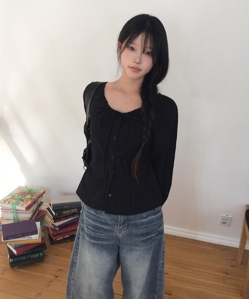 anyonemore(エニワンモア)の「シャーリングリボンピンタックパフ長袖ブラウス(シャツ/ブラウス・レディース・アイボリー/ブラック・FREE)」の14枚目の写真