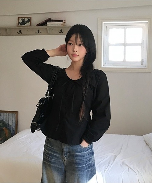 anyonemore(エニワンモア)の「シャーリングリボンピンタックパフ長袖ブラウス(シャツ/ブラウス・レディース・アイボリー/ブラック・FREE)」の20枚目の写真