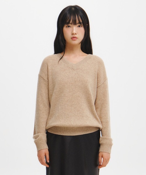 GENERAL IDEA(ジェネラルアイデア)の「【GENERAL IDEA】レイヤードVネックニットプルオーバー / LAYERED V-NECK KNIT PULLOVER(ニット/セーター・レディース・オートミール/ピンク・M/S/L)」の3枚目の写真