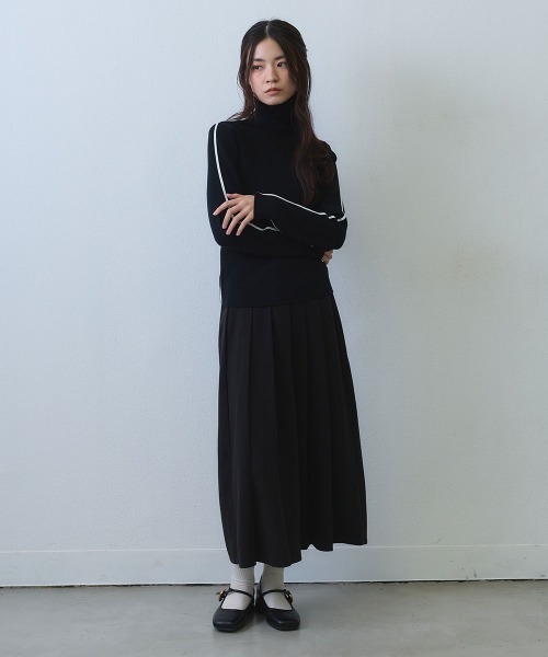 Clum(クルム)の「contrast line high neck knit / バイカラーラインハイネックニットトップス(ニット/セーター・レディース・ブラック/ホワイト・FREE)」の17枚目の写真