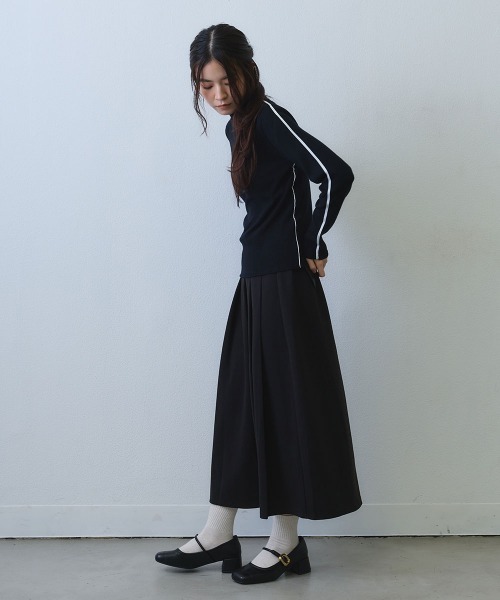Clum(クルム)の「contrast line high neck knit / バイカラーラインハイネックニットトップス(ニット/セーター・レディース・ブラック/ホワイト・FREE)」の18枚目の写真