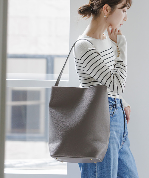 Noble(ノーブル)の「《追加4》INNUE/イヌエ レザートートBAG(ショルダーバッグ・レディース・チャコールグレー/ブラック・FREE)」の2枚目の写真