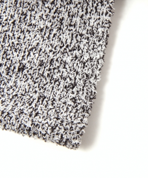 GLOBAL WORK（グローバルワーク）の「フェザーヤーンニットスヌード/727858（ストール/ショール・メンズ・グレー/ブラック/ワインレッド/ネイビー・FREE）」の6枚目の写真