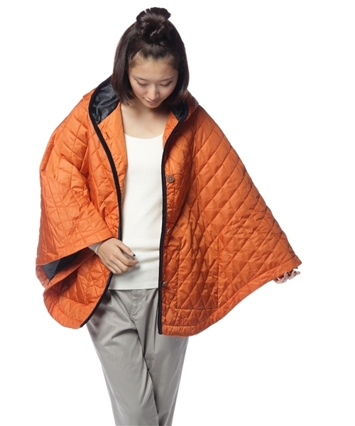 【超希少ビンテージ】1990s アーペーセー キルティングポンチョ メタルボタン fennica（フェニカ）の「FJALLRAVEN / キルティングポンチョ（ポンチョ