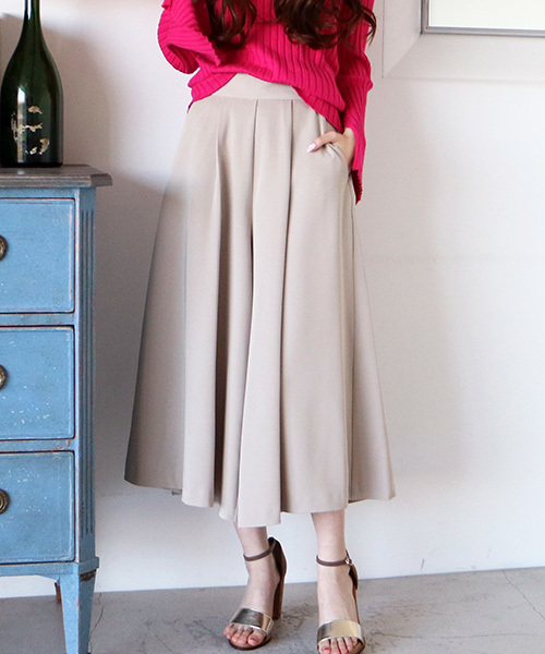 N.（N. Natural Beauty Basic）（エヌエヌナチュラルビューティーベーシック）の「ハイウエストタックガウチョパンツ（その他パンツ・レディース・ホワイト/ピンク/ベージュ/ネイビー・MEDIUM）」の3枚目の写真