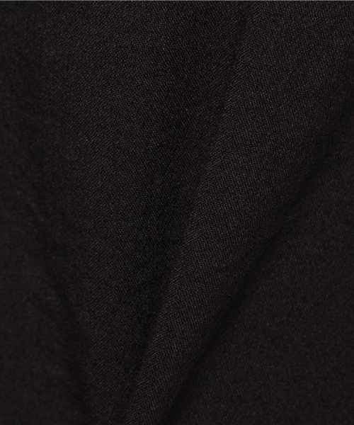 MERLOT（メルロー）の「ティアードフリルパフ袖ビッグシルエットワンピース7043（ワンピース・レディース・モカ/ブラック/ホワイト/レッド・FREE）」の7枚目の写真