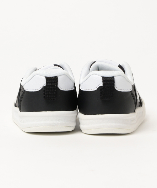 こども ビームス（コドモビームス）の「NEW BALANCE / KT 300 SL (14～21.5cm)◇（スニーカー・キッズ・ホワイト/ブラック・18/18.5/16/19/14.5/21.5/19.5/16.5/21/20/20.5/17.5/15 /15.5/17/14）」の22枚目の写真