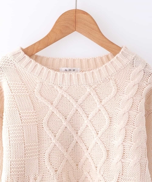 a.v.v（アーヴェヴェ）の「[160]パネルケーブル柄プルオーバーニット[WEB限定サイズ]（ニット/セーター・キッズ・グレー/アイボリー・160）」の4枚目の写真