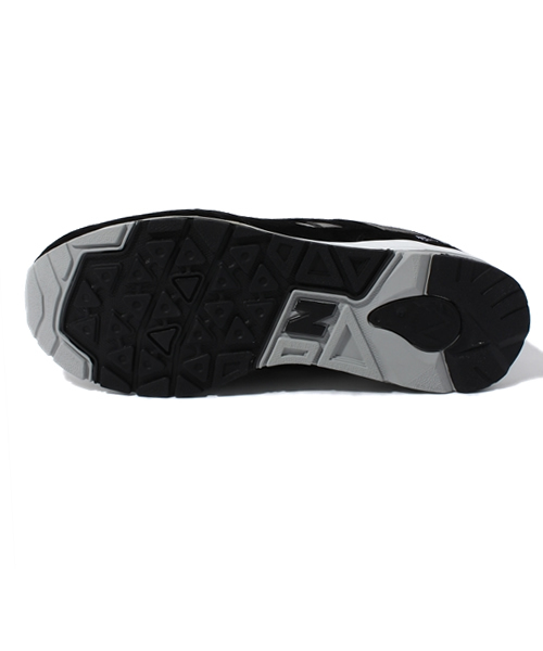 NEW BALANCE（ニューバランス）の「2013 新作 new balance CM1600 ニューバランス（スニーカー・メンズ・ブラック/レッド・26cm/26.5cm/27cm/27.5cm/28cm）」の4枚目の写真