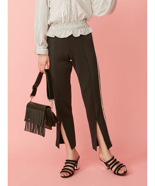 MURUA（ムルーア）の「スリムスリットパンツ（その他パンツ・レディース・ブラック/ピンク/ライトグリーン・FREE）」の2枚目の写真