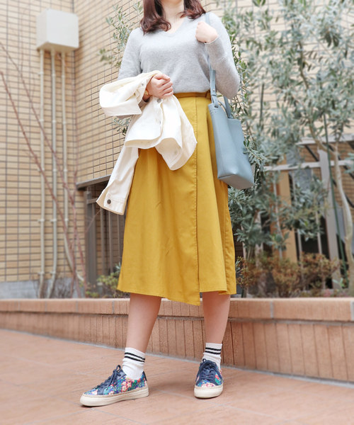MODE KAORI(モードカオリ)の「フラワーコンビレースアップスニーカー(スニーカー・レディース・ホワイト/ブルー系その他/ピンク系その他/ブラック・22.5cm/23cm/23.5cm/24cm/24.5cm/23.5㎝/24.5㎝/22.5㎝)」の5枚目の写真