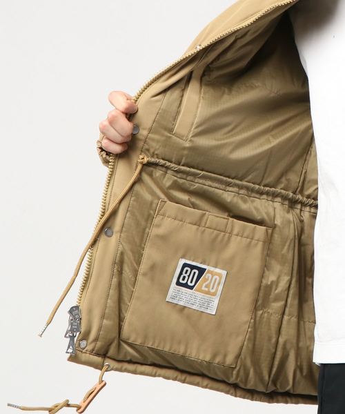 Cape HEIGHTS（ケープハイツ）の「【Cape HEIGHTS】SUMMIT ダウンブルゾン（ブルゾン・メンズ・ベージュ・2）」の4枚目の写真