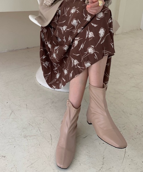 chuclla（チュクラ）の「【chuclla】【新色追加】スクエアトゥ ストレッチ アンクルブーツ chw876（ブーツ・レディース・ブラック/アイボリー/タン/ベージュ/ブラウン・38/39/35/36/37）」の4枚目の写真