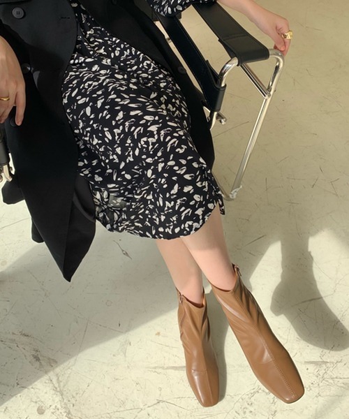 chuclla（チュクラ）の「【chuclla】【新色追加】スクエアトゥ ストレッチ アンクルブーツ chw876（ブーツ・レディース・ブラック/アイボリー/タン/ベージュ/ブラウン・38/39/35/36/37）」の12枚目の写真