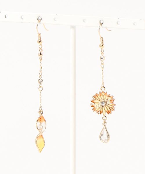 欧州航路(オウシュウコウロ)の「【欧州航路】ラ・フルールアシンメトリーピアス(ピアス(両耳用)・レディース・ピンク/イエロー/ブルー・FREE)」の3枚目の写真