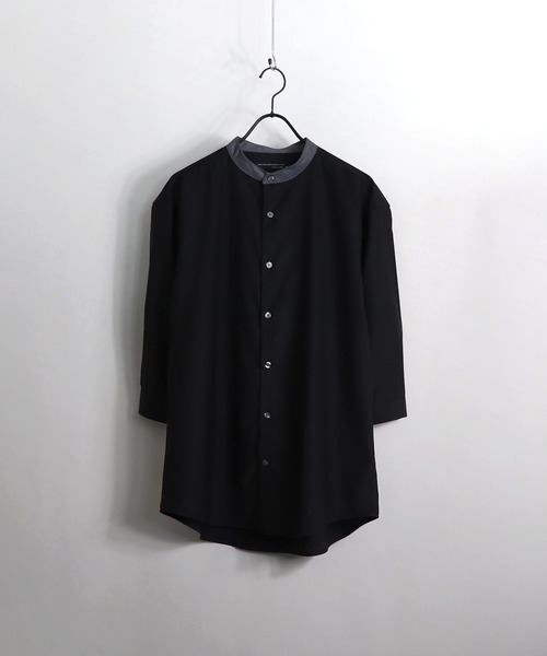 Confirm（コンファーム）の「Confirm / コンファーム TR7分丈クレリックバンドカラーシャツ（シャツ/ブラウス・メンズ・ブラック/ベージュ/ブルー/ベージュ系その他・M/L）」の2枚目の写真