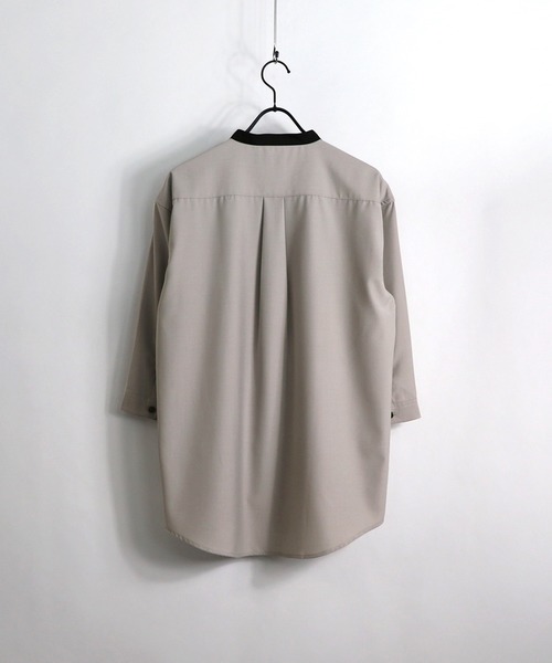 Confirm（コンファーム）の「Confirm / コンファーム TR7分丈クレリックバンドカラーシャツ（シャツ/ブラウス・メンズ・ブラック/ベージュ/ブルー/ベージュ系その他・M/L）」の16枚目の写真