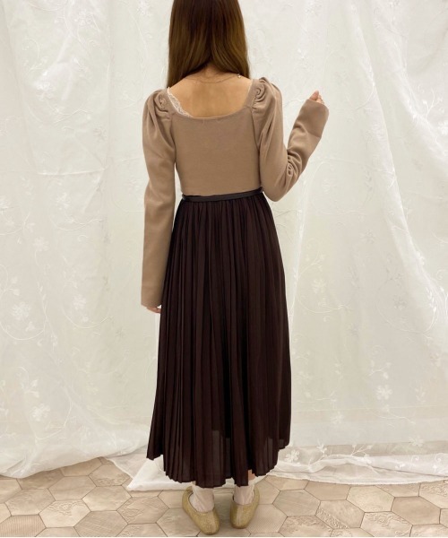 apres jour（アプレジュール）の「ニットプリーツドッキングワンピース【ZOZOTOWN限定アイテム】（ワンピース・レディース・ダークブラウン/ピンクベージュ/ライトベージュ・フリー）」の9枚目の写真
