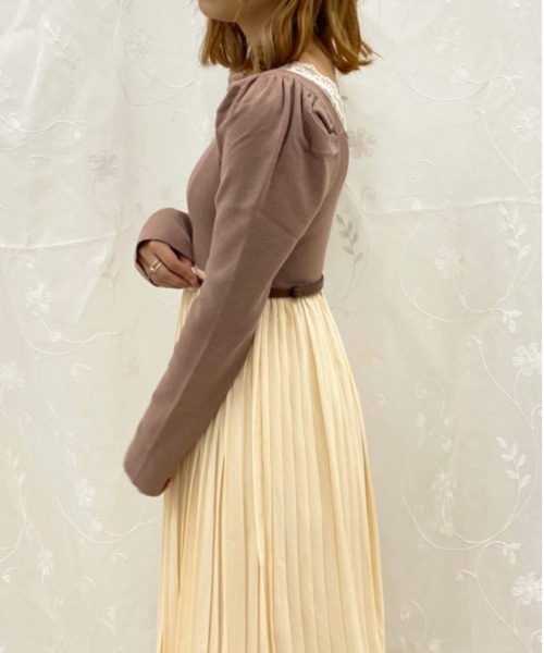 apres jour（アプレジュール）の「ニットプリーツドッキングワンピース【ZOZOTOWN限定アイテム】（ワンピース・レディース・ダークブラウン/ピンクベージュ/ライトベージュ・フリー）」の10枚目の写真