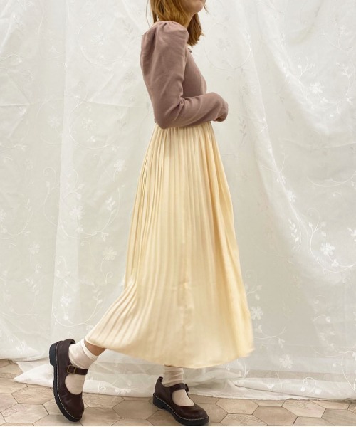 apres jour（アプレジュール）の「ニットプリーツドッキングワンピース【ZOZOTOWN限定アイテム】（ワンピース・レディース・ダークブラウン/ピンクベージュ/ライトベージュ・フリー）」の12枚目の写真