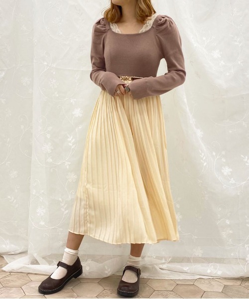 apres jour（アプレジュール）の「ニットプリーツドッキングワンピース【ZOZOTOWN限定アイテム】（ワンピース・レディース・ダークブラウン/ピンクベージュ/ライトベージュ・フリー）」の11枚目の写真