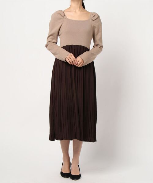 apres jour（アプレジュール）の「ニットプリーツドッキングワンピース【ZOZOTOWN限定アイテム】（ワンピース・レディース・ダークブラウン/ピンクベージュ/ライトベージュ・フリー）」の20枚目の写真