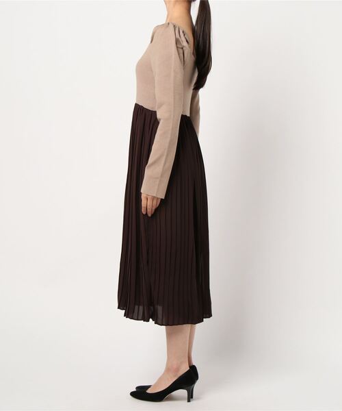 apres jour（アプレジュール）の「ニットプリーツドッキングワンピース【ZOZOTOWN限定アイテム】（ワンピース・レディース・ダークブラウン/ピンクベージュ/ライトベージュ・フリー）」の22枚目の写真
