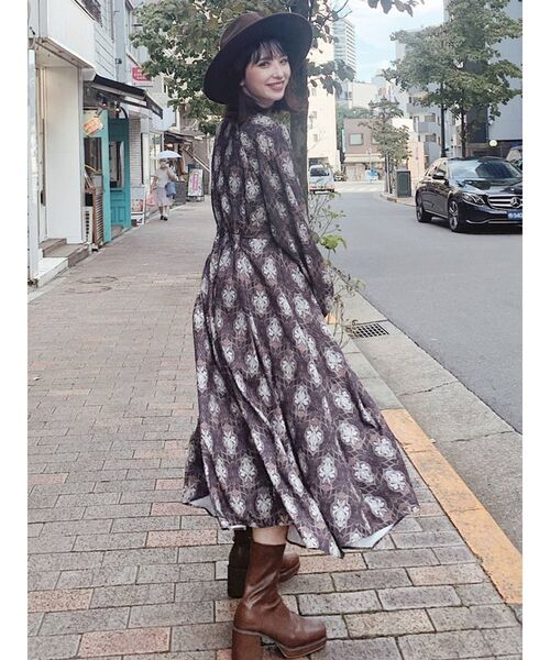 ワンピースオーナメントフラワーワンピース ワンピース Murua ムルーア のファッション