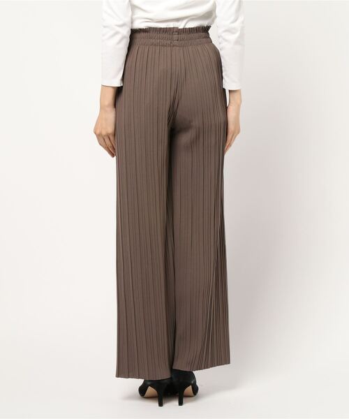 KOBE LETTUCE（コウベレタス）の「プリーツワイドパンツ（その他パンツ・レディース・ブルー/オリーブ/モカ/ホワイト系その他/ブラック/グレイッシュベージュ/オレンジ系その他/イエロー・FREE）」の9枚目の写真