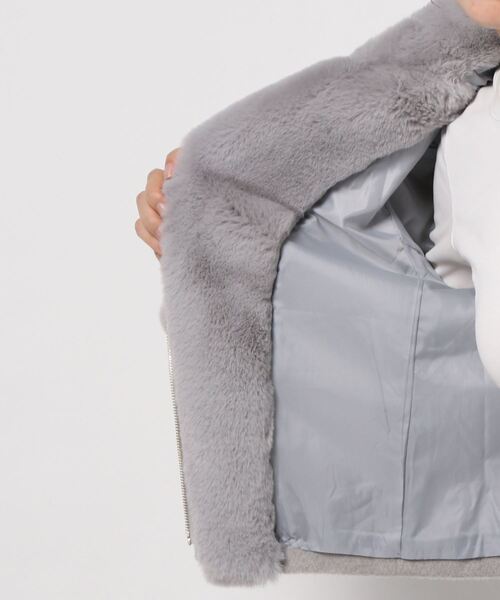 axes femme(アクシーズファム)の「ライダース風ショートコート(ピーコート・レディース・ネイビー/グレー/ベージュ・MEDIUM)」の6枚目の写真