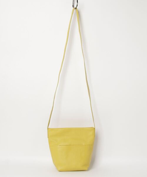 TASINAMI（タシナミ）の「TASINAMI  ショルダーバッグ(TA-2004)（ショルダーバッグ・レディース・ベージュ/オレンジ/グレー/ボルドー/ブラック/イエロー/カーキ・FREE）」の5枚目の写真