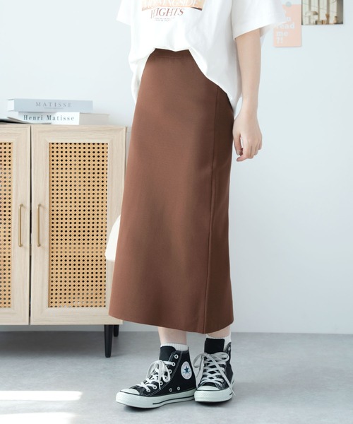 Futier land(フューティアランド)の「とにかくラクで伸びる!スーパーストレッチナロースカート / ロングスカート(スカート・レディース・ブラック/ブラウン/マスタード/パープル/グレイッシュベージュ/ネイビー/グリーン/ブルー/オレンジ/グリーン系その他/アイボリー/オレンジ系その他/ブラウン系その他・MEDIUM/LARGE/X-LARGE)」の3枚目の写真