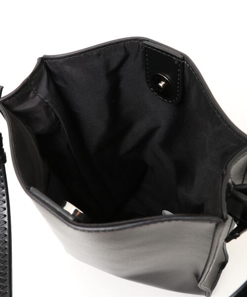 MONO　COMME CA（モノコムサ）の「スクエア ミニポシェット（ショルダーバッグ・レディース・ブラック/サックスブルー/パイソン・FREE）」の21枚目の写真