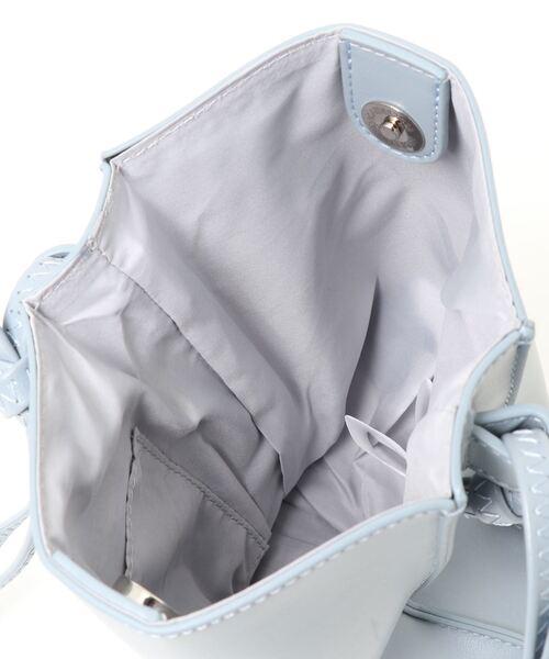 MONO　COMME CA（モノコムサ）の「スクエア ミニポシェット（ショルダーバッグ・レディース・ブラック/サックスブルー/パイソン・FREE）」の15枚目の写真