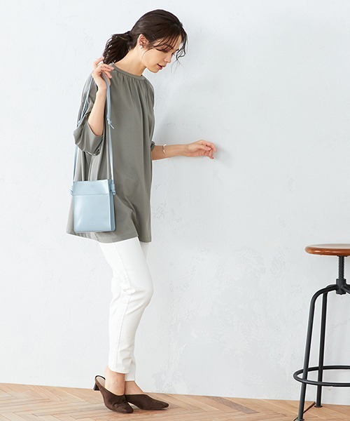 MONO　COMME CA（モノコムサ）の「スクエア ミニポシェット（ショルダーバッグ・レディース・ブラック/サックスブルー/パイソン・FREE）」の18枚目の写真