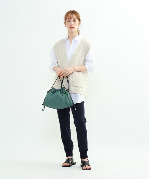 INDIVI（インディヴィ）の「「S」プレミアブロードシャツ（シャツ/ブラウス・レディース・ホワイト系/サックスブルー/ネイビー・03/05）」の17枚目の写真