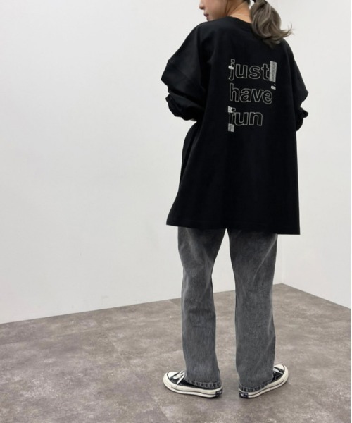 apres jour mignon（アプレジュールミニョン）の「アソートスリットロンＴ３【ZOZOTOWN限定アイテム】（Tシャツ/カットソー・レディース・ダークブルー/ブラック系その他2/オフホワイト/ブラック系その他/ホワイト系その他3/ホワイト系その他2/ホワイト系その他/アイボリー/ブルー系その他/ブラック/パープル・フリー/X-LARGE）」の19枚目の写真