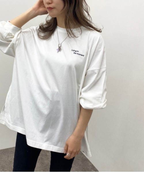 apres jour mignon（アプレジュールミニョン）の「アソートスリットロンＴ３【ZOZOTOWN限定アイテム】（Tシャツ/カットソー・レディース・ダークブルー/ブラック系その他2/オフホワイト/ブラック系その他/ホワイト系その他3/ホワイト系その他2/ホワイト系その他/アイボリー/ブルー系その他/ブラック/パープル・フリー/X-LARGE）」の16枚目の写真